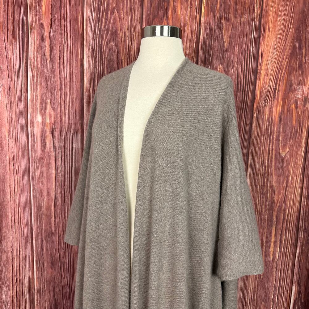 360 Cashmere Shawl Taupe Fringe Trim Open Sides And Front 100% Cashmere One Size - Picture 6 of 8